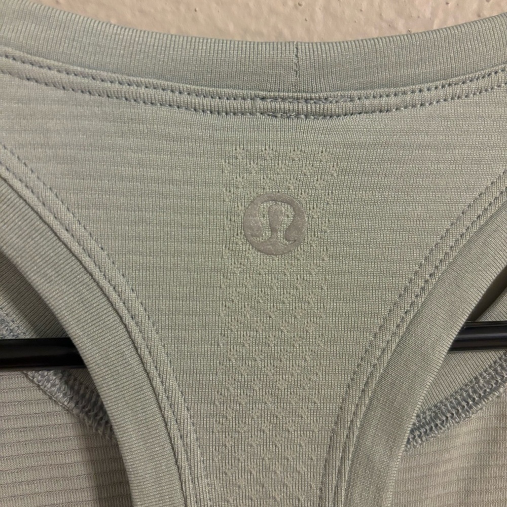 Lululemon Tank Top Women’s Small Gray Green - Picture 5 of 7